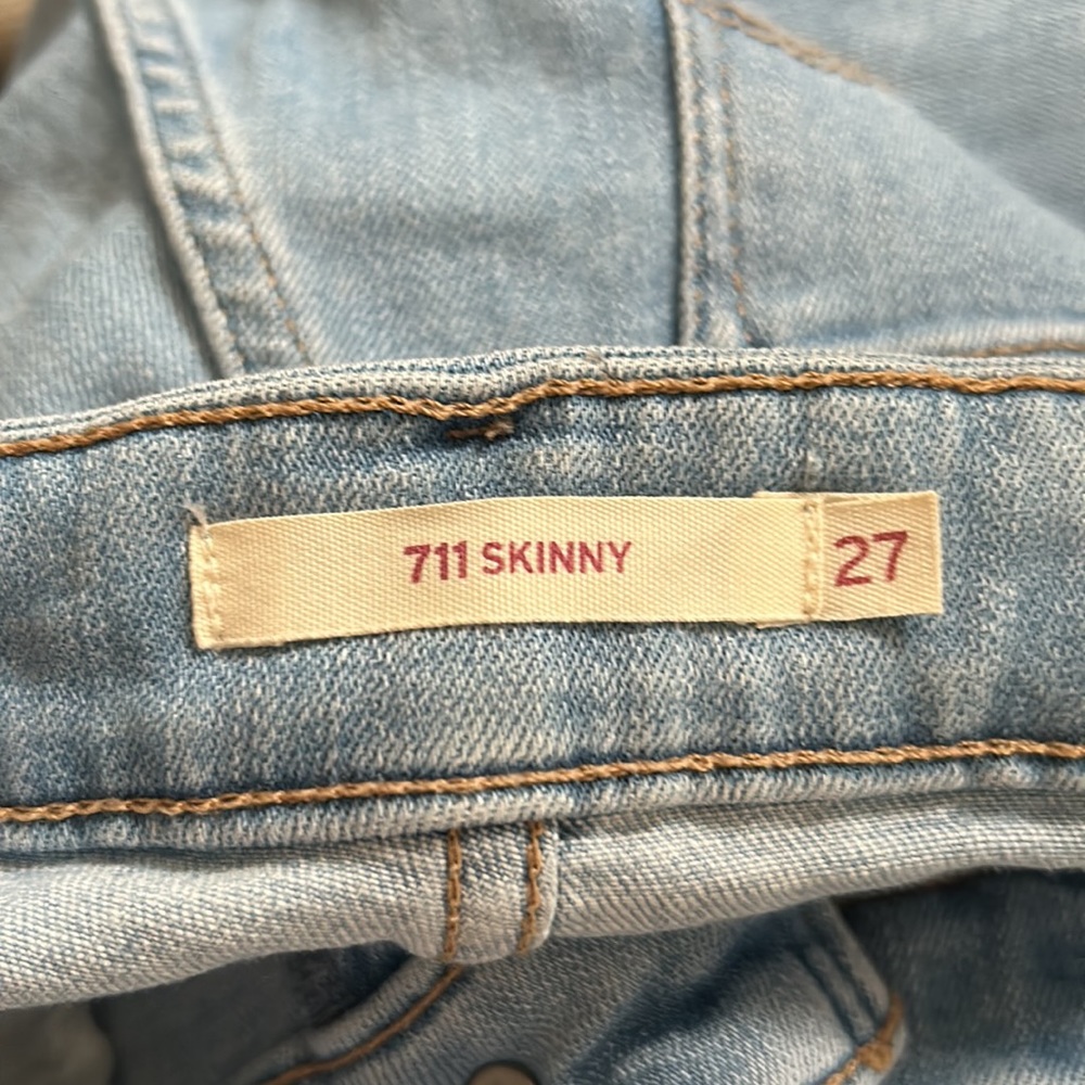 Levi’s Womens 711 Skinny Jean - Size 27 - Picture 3 of 5
